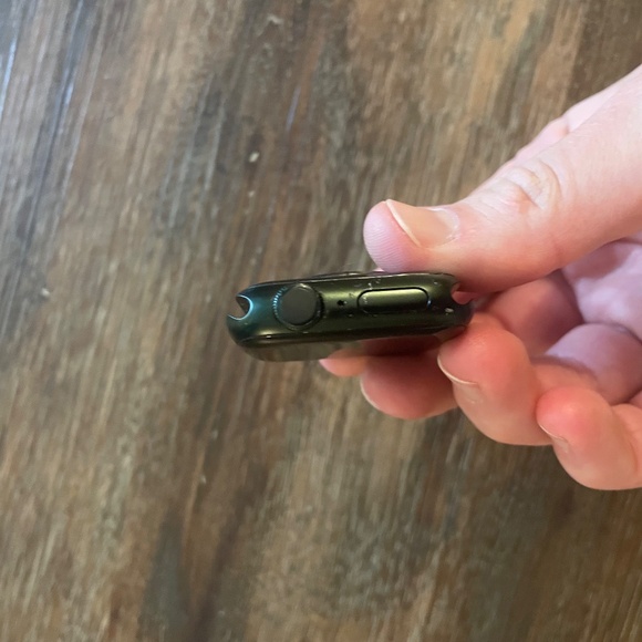 Apple Watch Series 7 GPS, 41mm Green Aluminum Case w/Eucalyptus Solo Loop (sz:4) - Picture 8 of 14